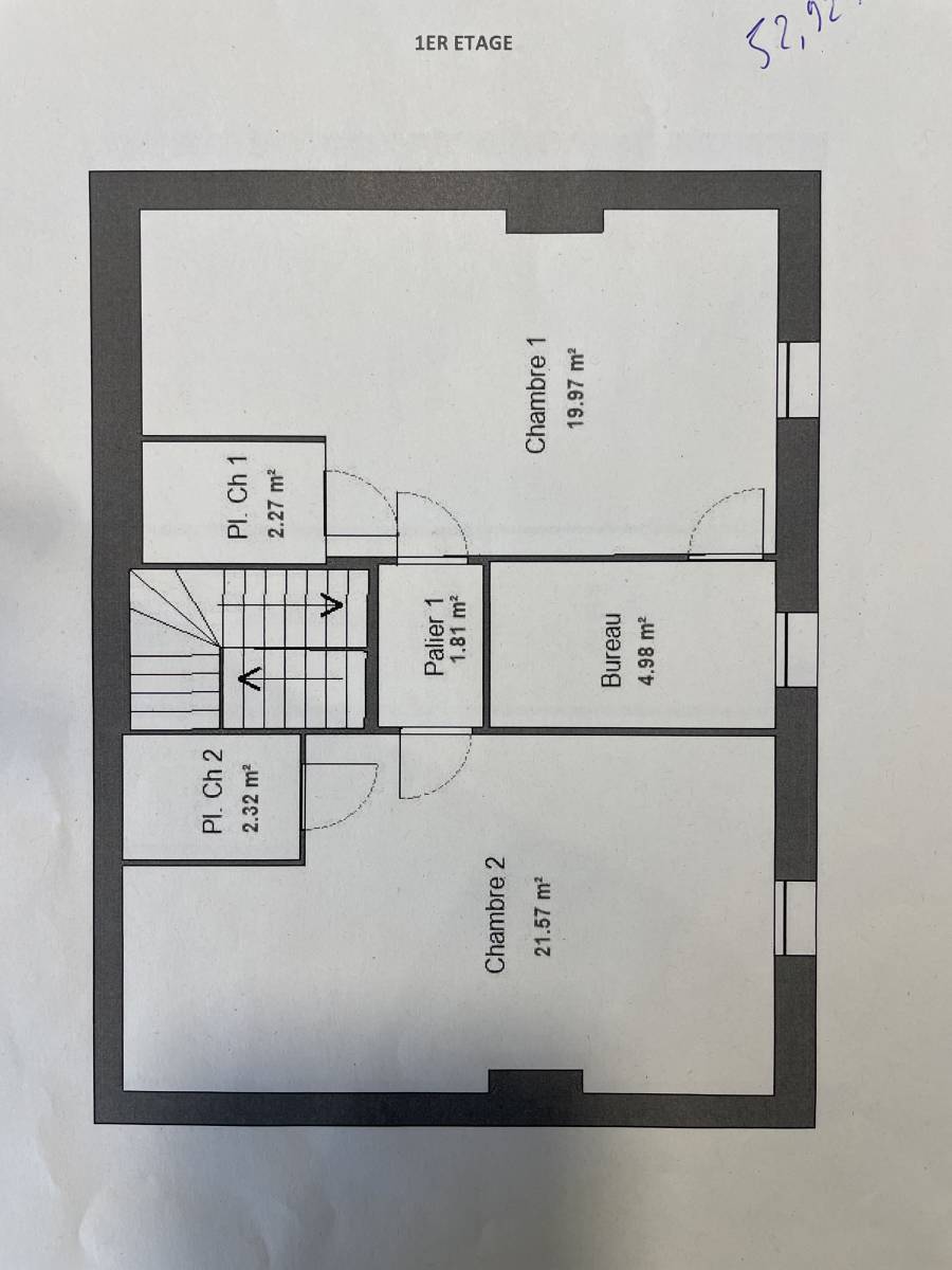 2 Maions de Ville Carcès Centre Village à Rénover Entiérement