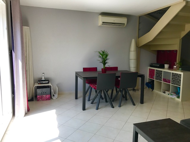 T4 rez de jardin Plan de Cuques centre 