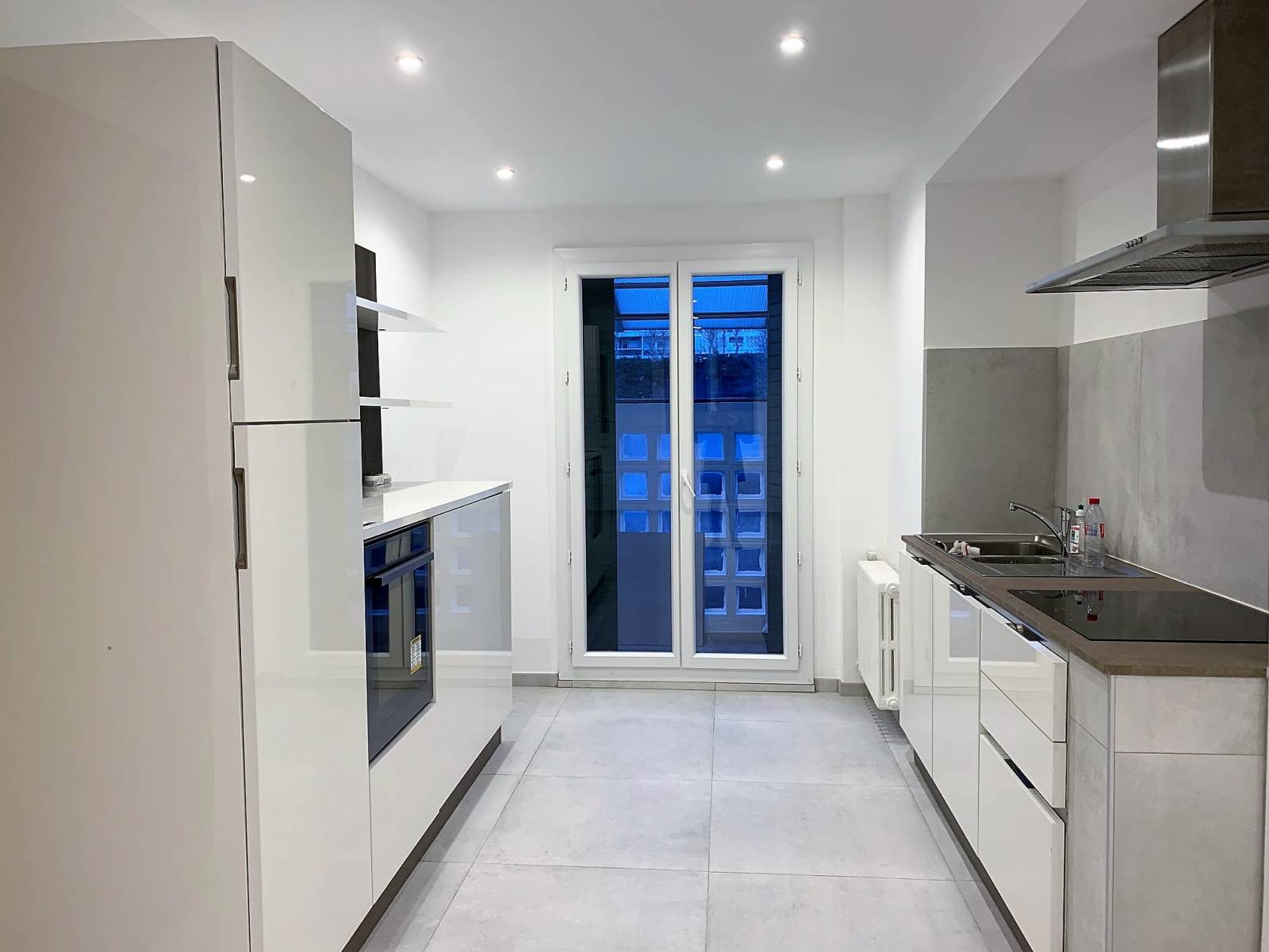 Appartement de type 3 avec cave 13008 Marseille  