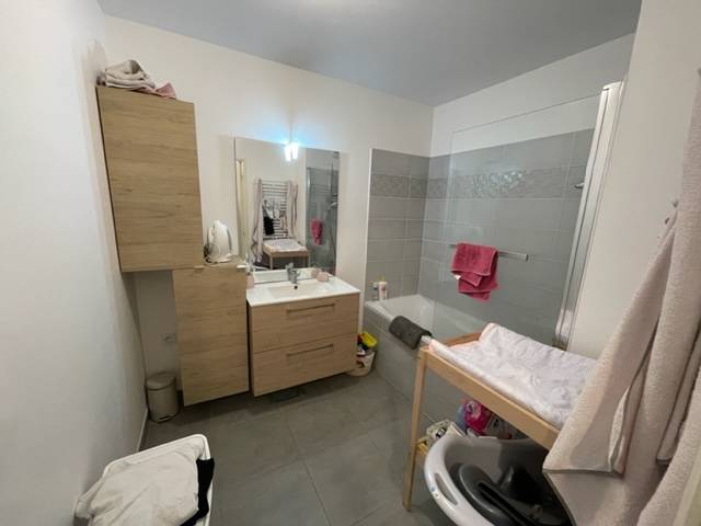 type 3 Marseille chateau gombert récent