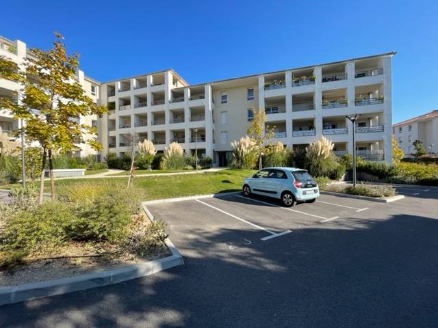 type 3 Marseille chateau gombert récent