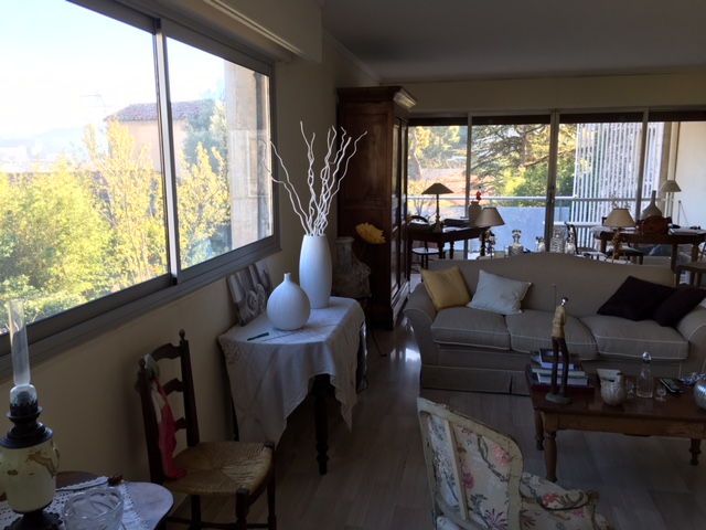 T5 MARSEILLE 13008  Appartement bourgeois