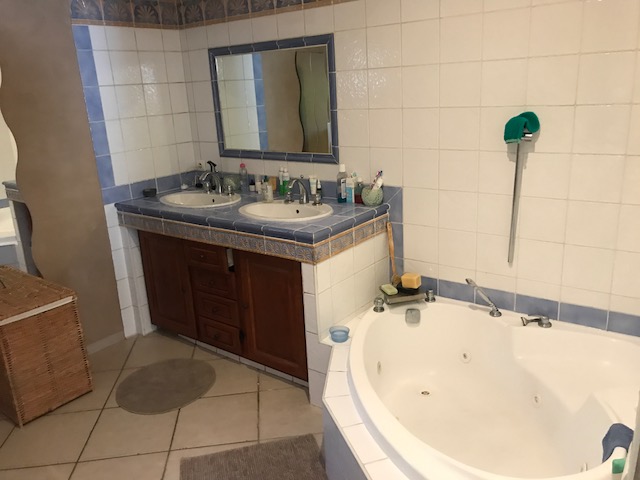 Rez de chaussee de Maison de Ville Les olives les olives  pas de charges