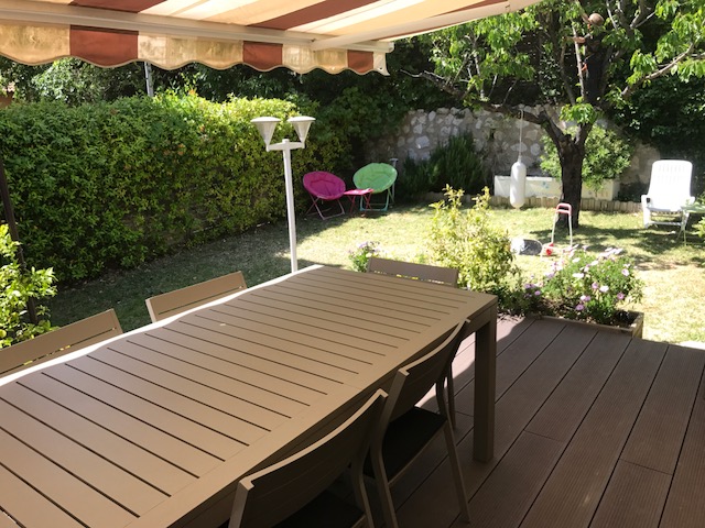 T4 rez de jardin Plan de Cuques centre 