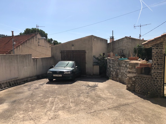 maison de village ALLAUCH la vieille  fève rare a la vente