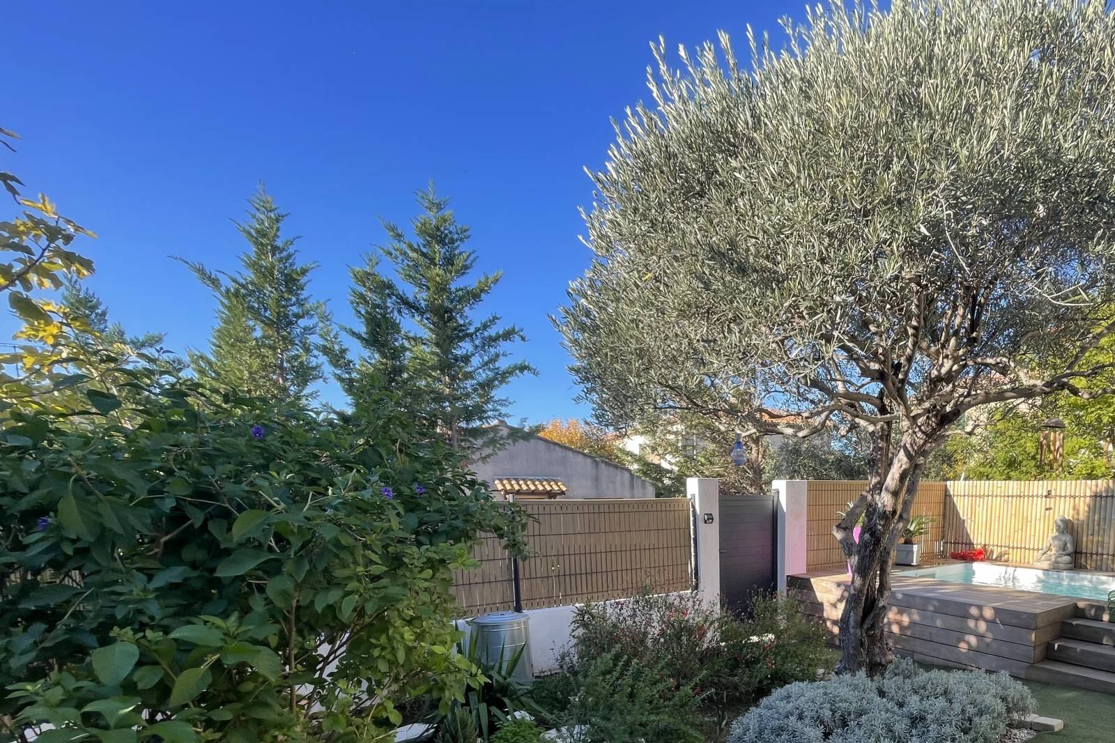 VILLA T5 117m² Plan de Cuques  Centre Village