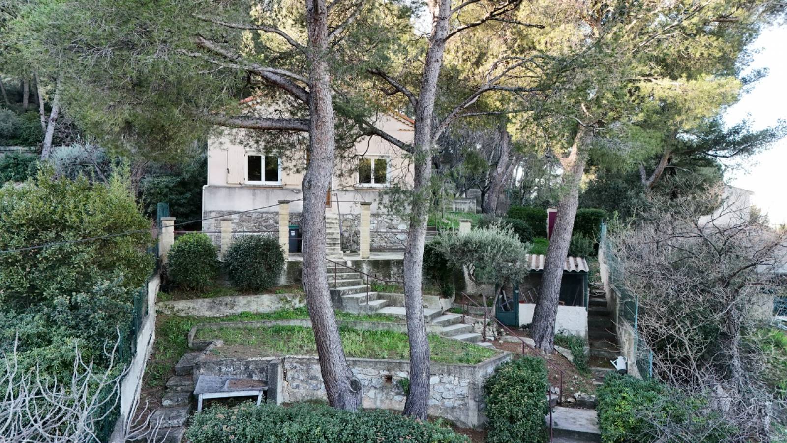 Maison TYPE 3 SUR 825M2 13190  