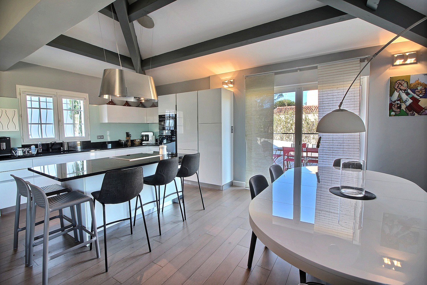 VILLA T6/7 ALLAUCH VUE EXCEPTIONNELLE  LOGIS NEUF Possibilité 2 appartements