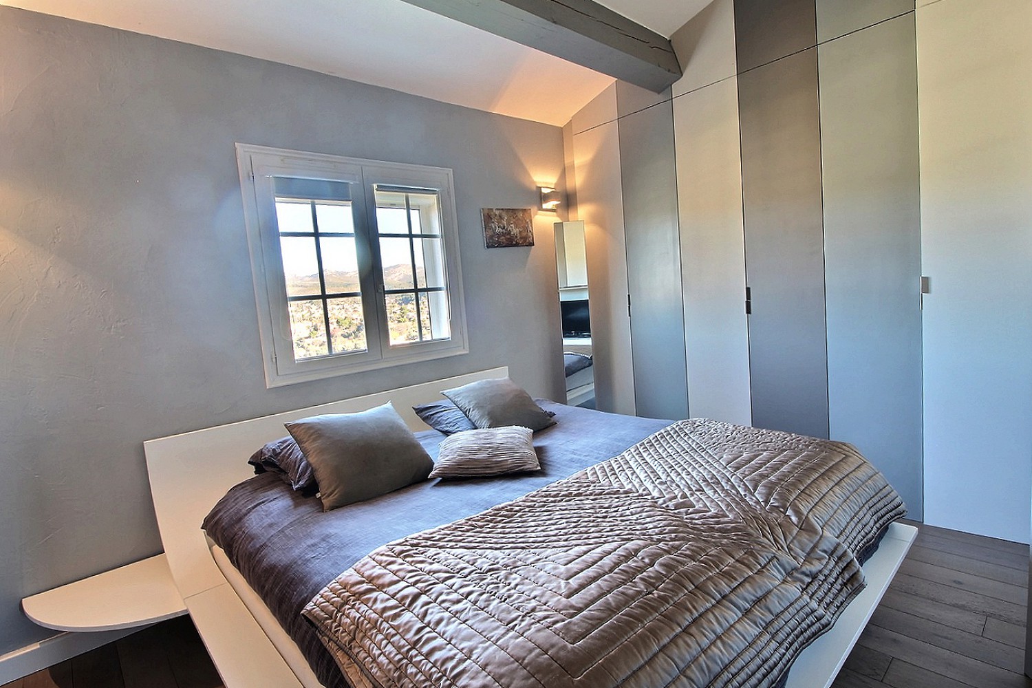 VILLA T6/7 ALLAUCH VUE EXCEPTIONNELLE  LOGIS NEUF Possibilité 2 appartements