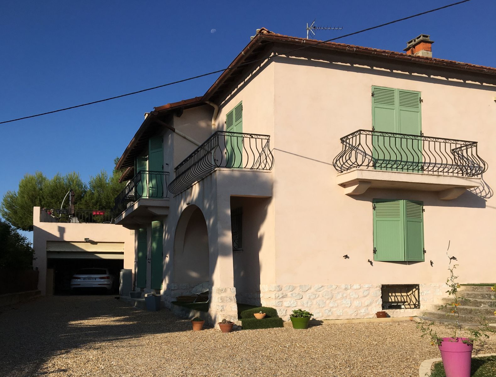 VILLA T4+T3 PLAN DE CUQUES Plan de Cuques  dependances