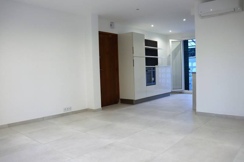 Appartement de type 3 avec cave 13008 Marseille  