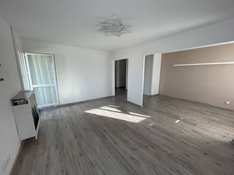 TYPE 4 80M2  CAVE ET GARAGE PLAN DE CUQUES  