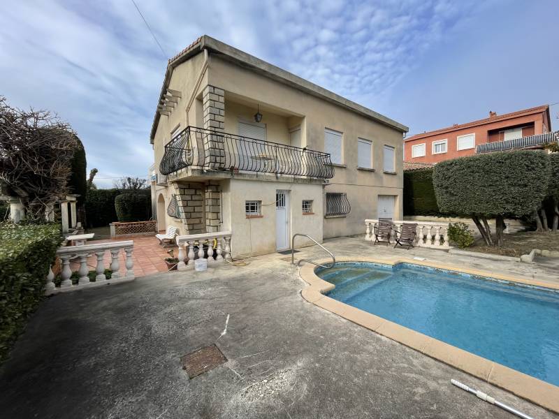 MAISON TYPE 4 SUR 730m2 Piscine et vide sanitaire PLAN DE CUQUES  