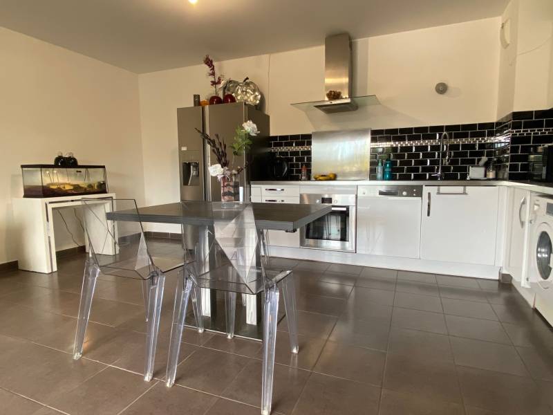 Appartement de type 3 Allauch La Pounche Proche des commodités