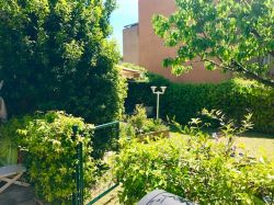 T4 rez de jardin Plan de Cuques centre 