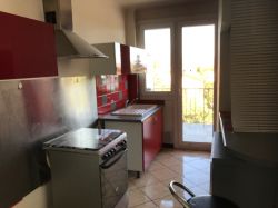 TYPE 3 AUBAGNE PROXIMITE CENTRE vue dégagée