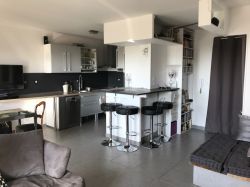 TYPE 4 ALLAUCH centre NEUF