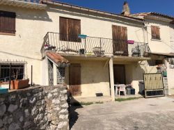 maison de village ALLAUCH la vieille  fève rare a la vente