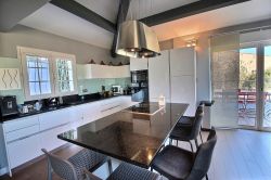 VILLA T6/7 ALLAUCH VUE EXCEPTIONNELLE  LOGIS NEUF Possibilité 2 appartements