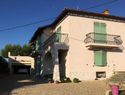 VILLA T4+T3 PLAN DE CUQUES Plan de Cuques  dependances