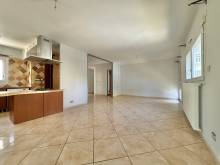 TYPE 4 102m²  centre Plan de Cuques  